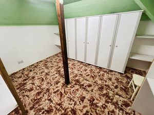 Loft Room - click for photo gallery